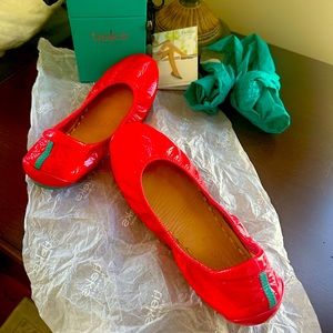 Tieks Razzleberry size 7 shoes